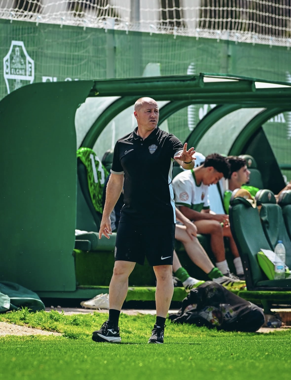 Enrique Navarro continuará al frente del Elche CF Juvenil ‘A’ en la temporada 2026/27